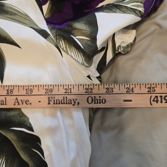 Favant Hawaii Purple Floral Cream Hawaiian Button-Up - Picture 6 of 6